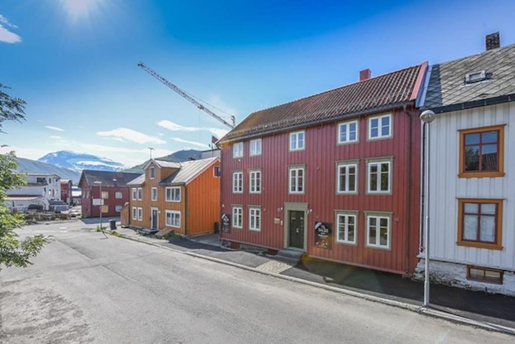 Cosy 2-Rooms Apartment In The City Center Tromso Exterior photo
